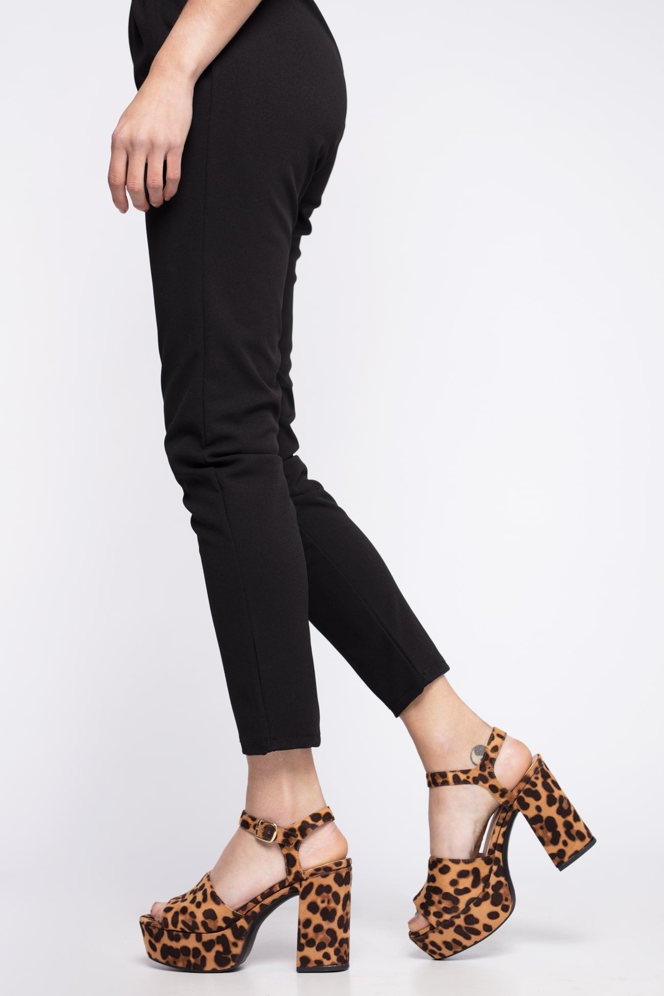 SANDALIA ARMONIAS TACÓN BLOQUE