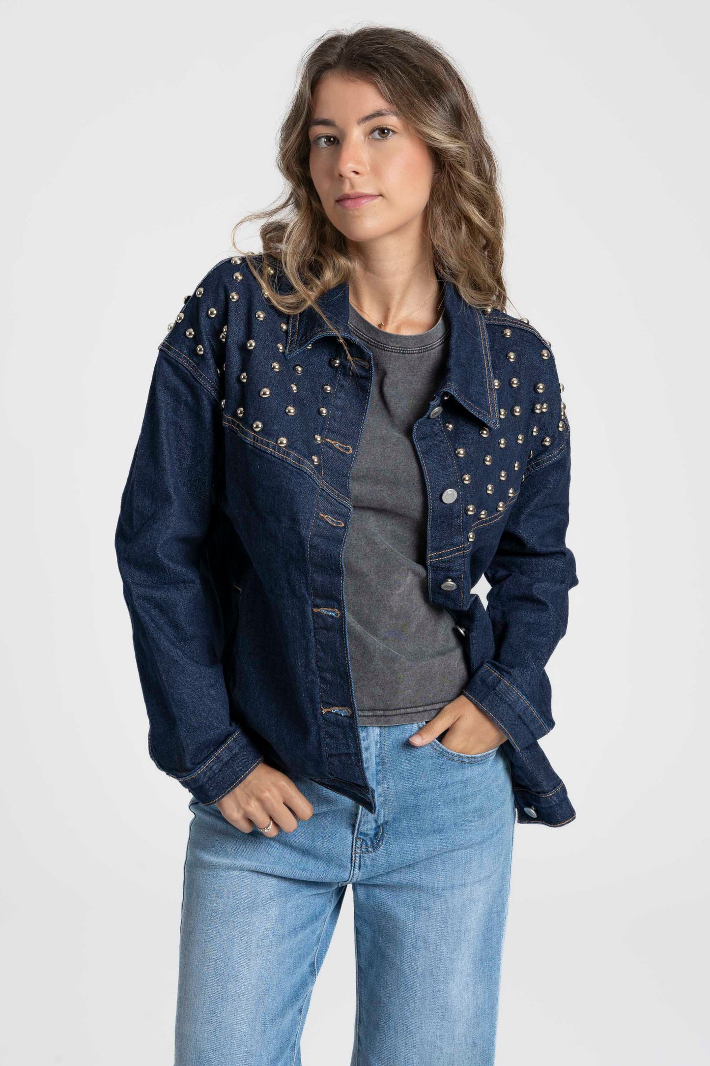 CHAQUETA ARMONIAS TEEN TACHUELAS