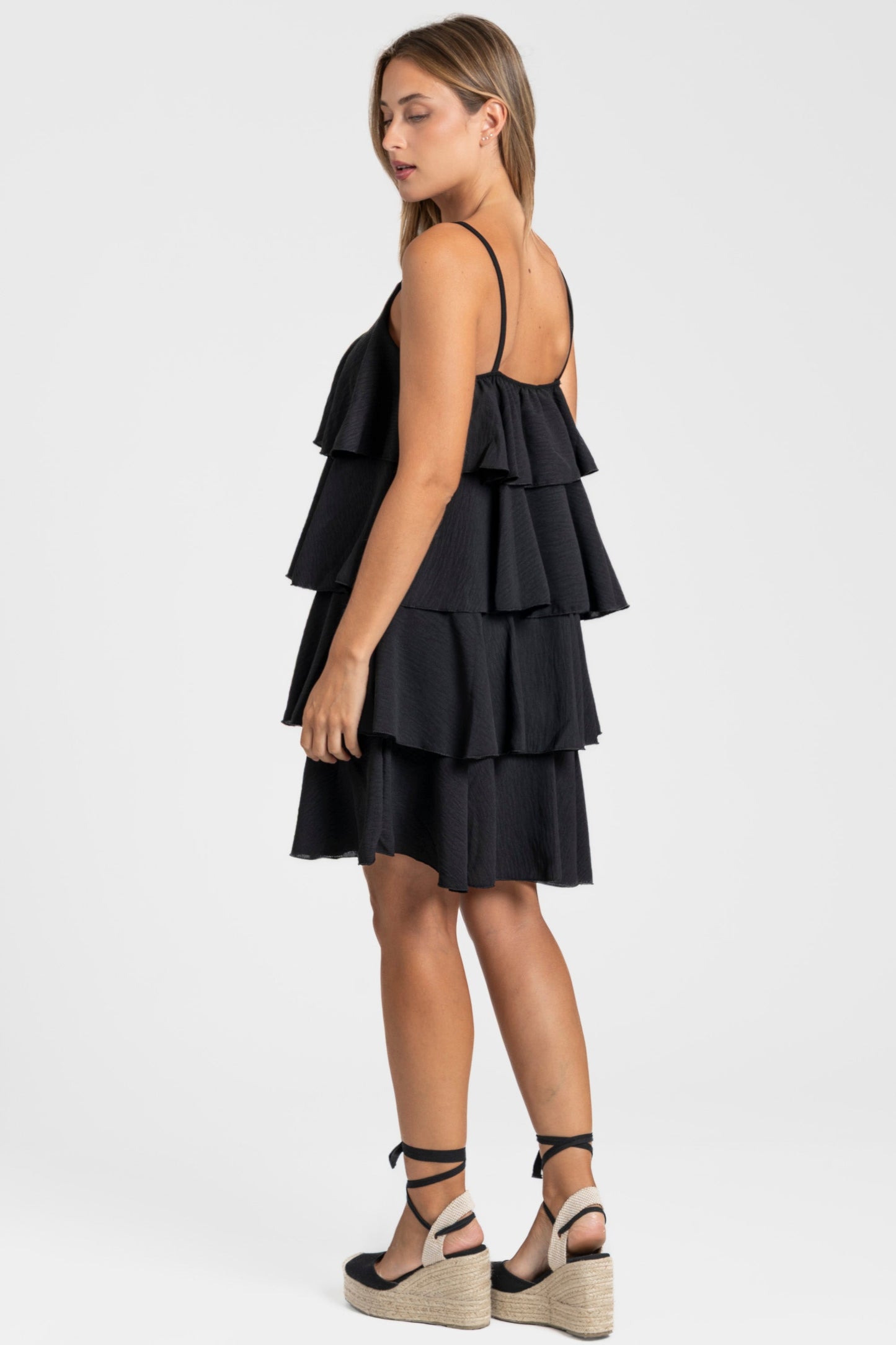 VESTIDO ARMONIAS CAPAS