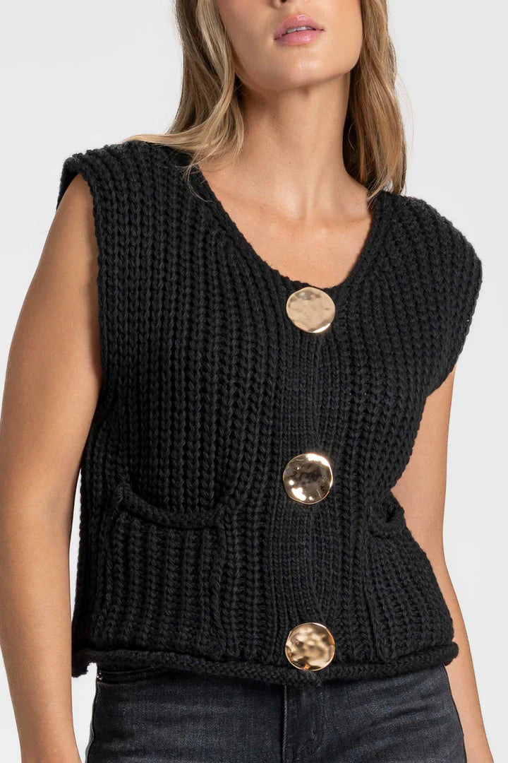 KNITWEAR