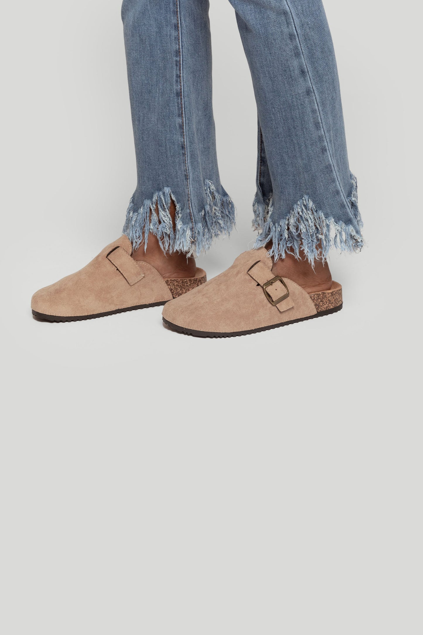 JEANS ARMONIAS DESFLECADOS