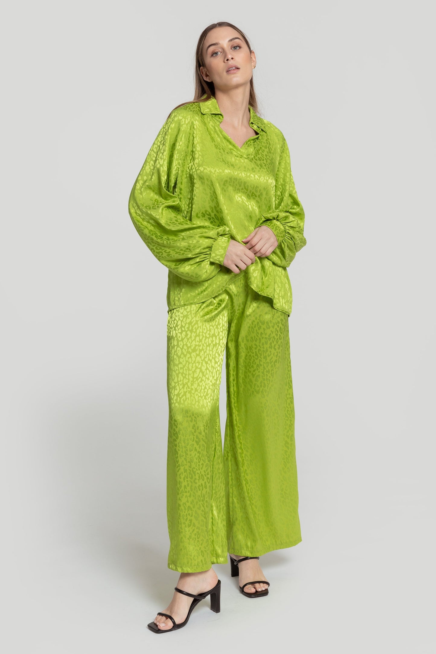 PANTALÓN ARMONIAS SATINADO