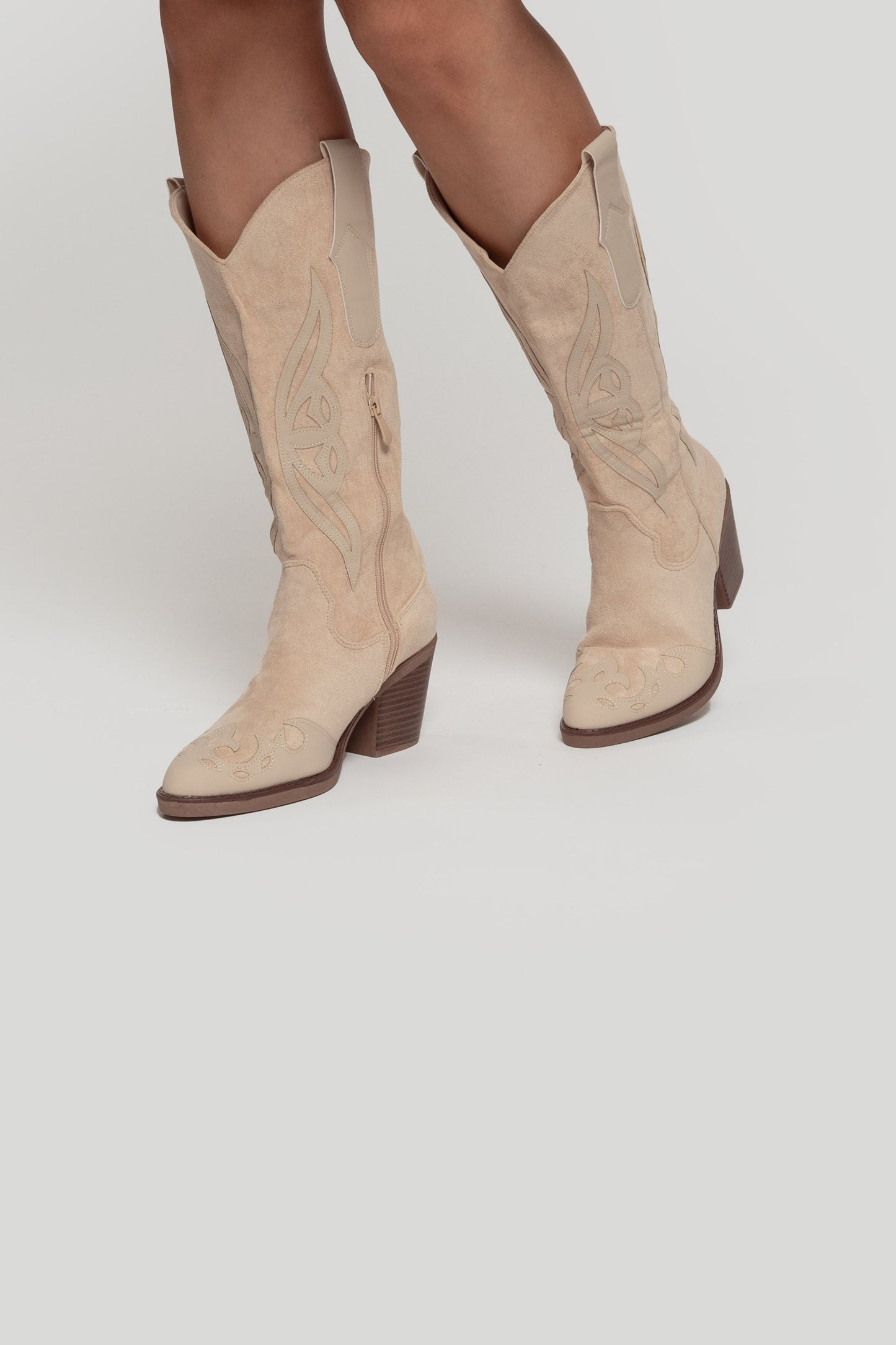 BOTA ARMONIAS DETALLES