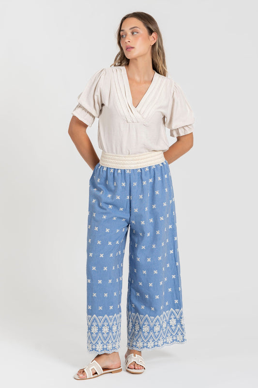 PANTALÓN ARMONIAS BORDADOS