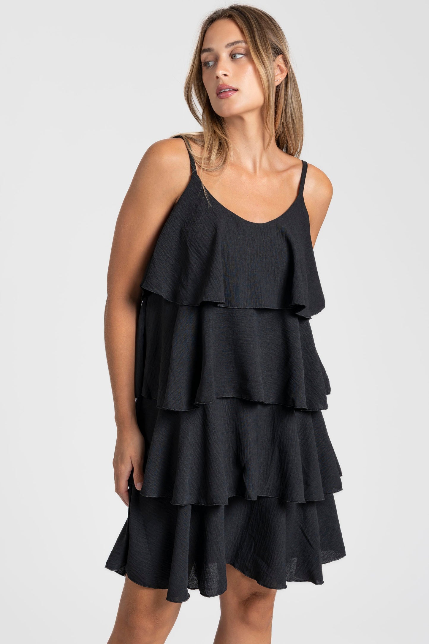 VESTIDO ARMONIAS CAPAS