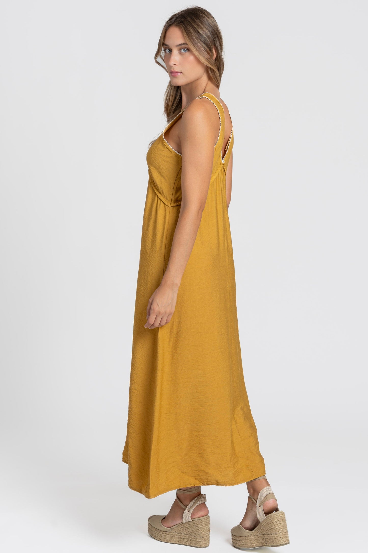 VESTIDO ARMONIAS LEIA